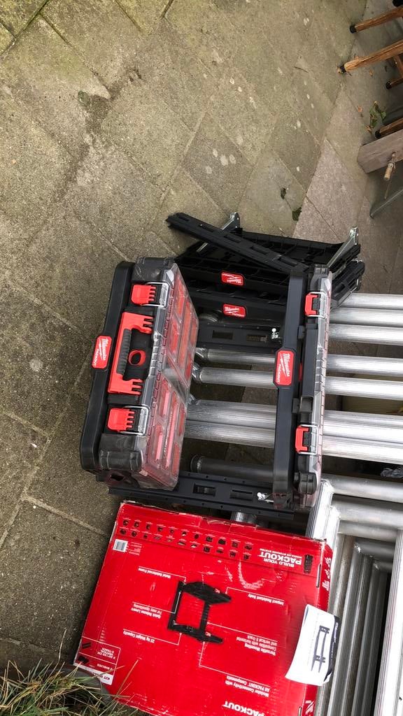 Milwaukee packout racking system 3stuks  e 4 kleine, Ophalen, Zo goed als nieuw