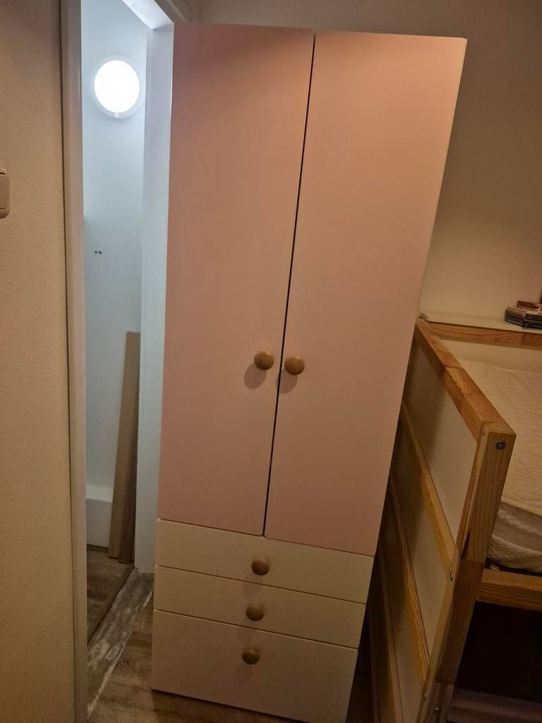 SMÅSTAD/PLATSA Kledingkast - wit/roze, 60x57x181 cm, Overige materialen, 50 tot 100 cm, Zo goed als nieuw, Modern