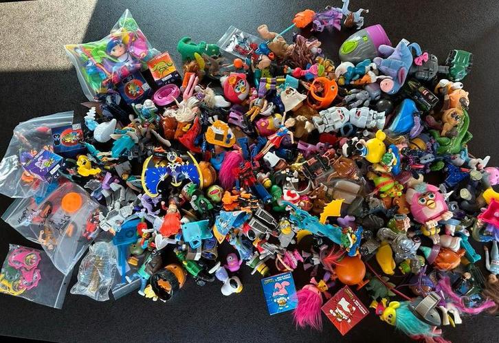 McDonalds Happy Meal - speelgoedfiguren en kleine speeltjes, Kinderen en Baby's, Speelgoed | Overig, Gebruikt, Jongen of Meisje