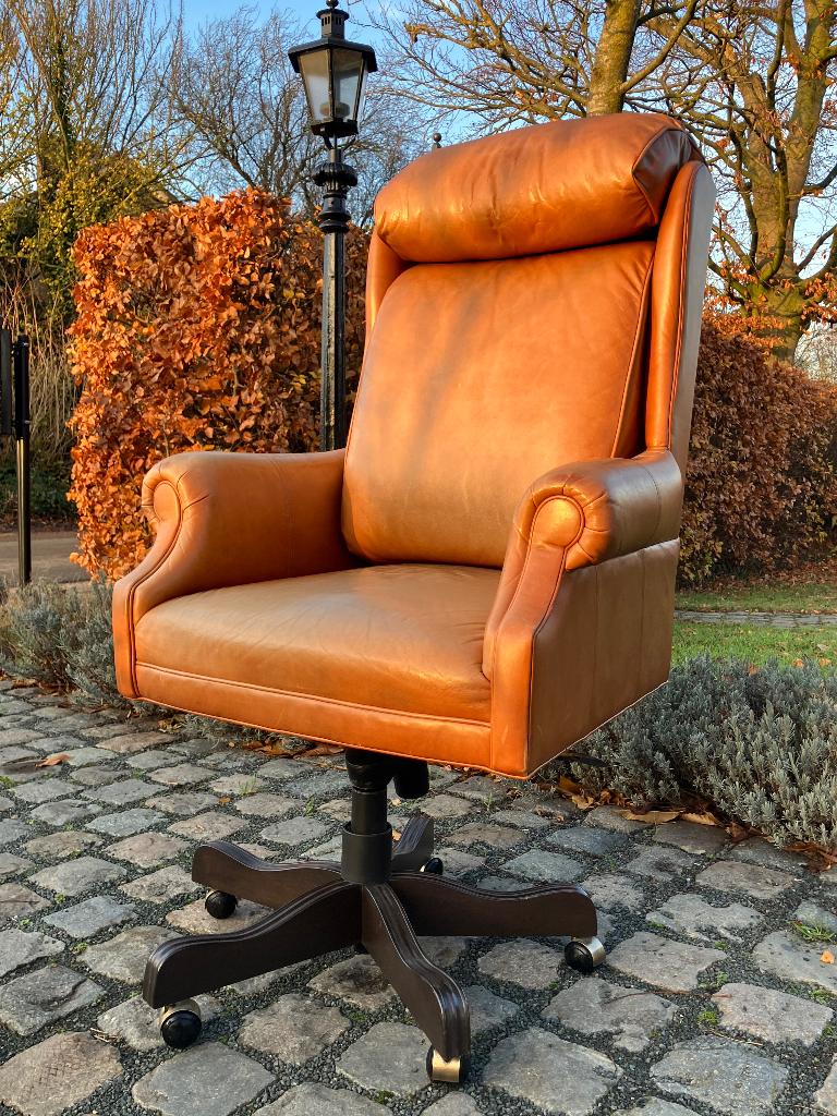 Grote Vintage lederen bureaustoel van Ethan Alleb, Huis en Inrichting, Bureaustoelen, Ophalen, Gebruikt, Bruin