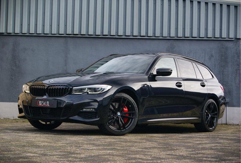BMW 3 Serie Touring 330e 292PK xDrive M-Sport M3-Stoel/Memor, Gebruikt, Zwart, 4 cilinders, 1865 kg