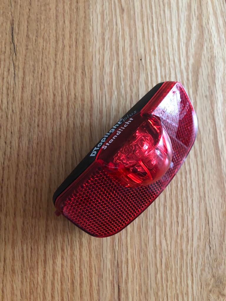 Achterlicht b&m D-Toplight Plus, Fietsen en Brommers, Ophalen of Verzenden, Zo goed als nieuw, Dynamo, Achterlicht