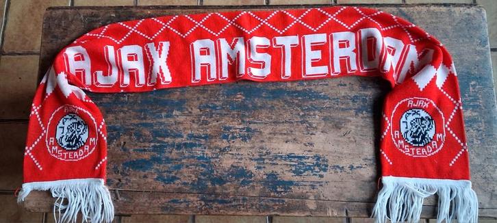 AJAX AMSTERDAM.  Vintage sjaal.  140/15 cm., Verzamelen, Sportartikelen en Voetbal, Zo goed als nieuw, Vaantje of Sjaal, Ajax
