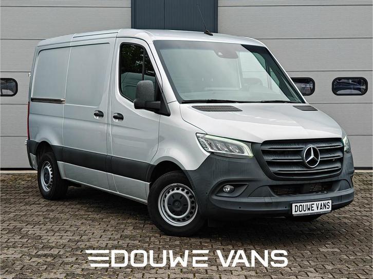 Mercedes-Benz Sprinter 314 H1 Automaat Distronic LED MBUX Na, Auto's, Bestelauto's, Bedrijf, Te koop, ABS, Achteruitrijcamera