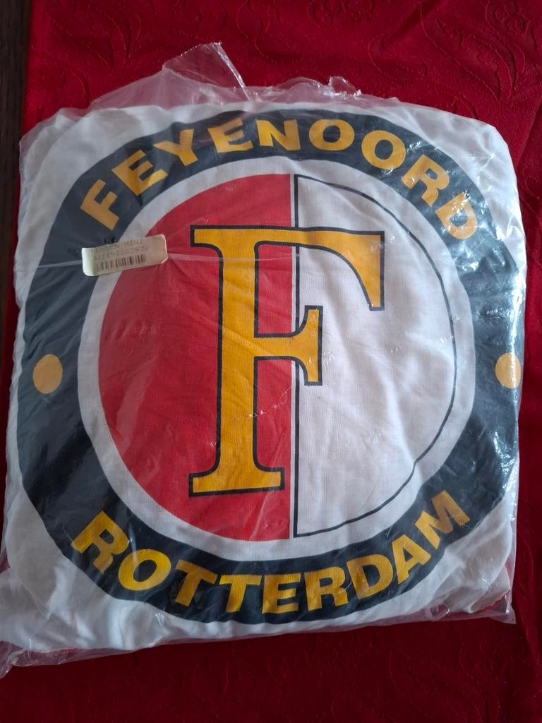 Vintage kussen 28x28 jaren 80/90, Ophalen of Verzenden, Nieuw, Feyenoord, Overige typen