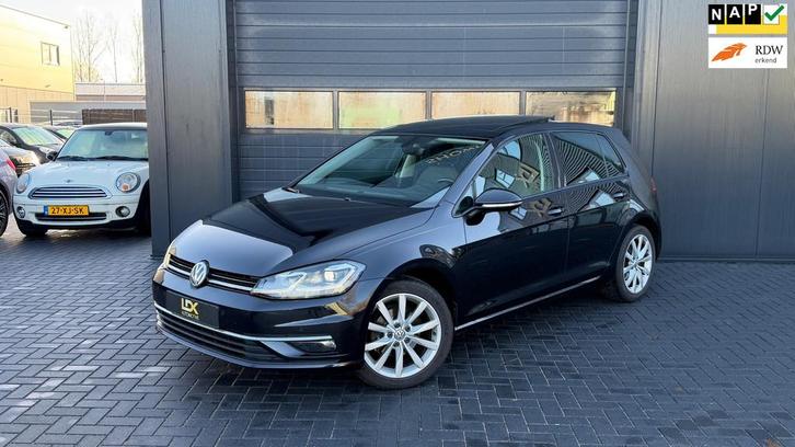 Volkswagen Golf 1.0 TSI Highline Pano|Navi|DAB+, Auto's, Volkswagen, Bedrijf, Te koop, Golf, ABS, Adaptive Cruise Control, Airbags
