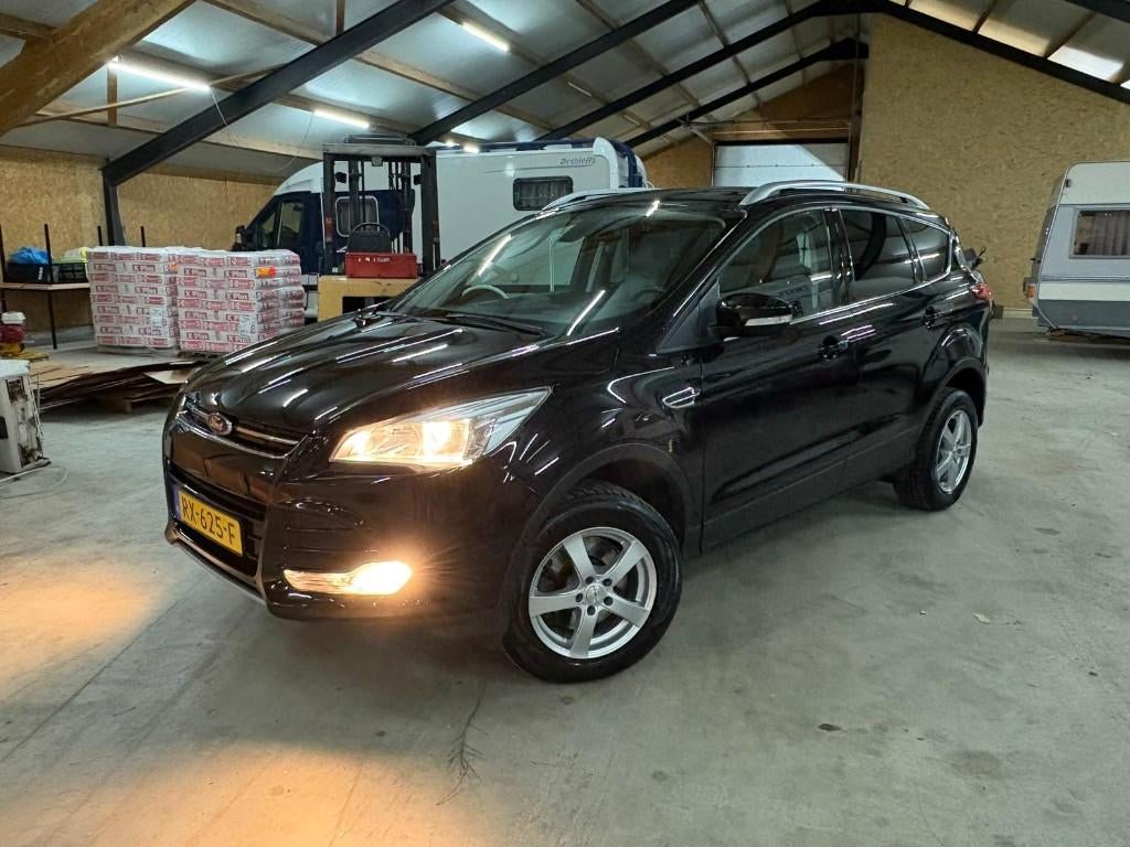 Ford Kuga 1.5 Ecoboost 134KW 4WD 2015 Zwart, Auto's, Automaat, 1498 cc, 4 cilinders, 1850 kg
