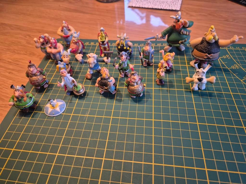 Asterix en Obelix beeldjes, Ophalen of Verzenden, Asterix en Obelix, Zo goed als nieuw, Beeldje of Figuurtje