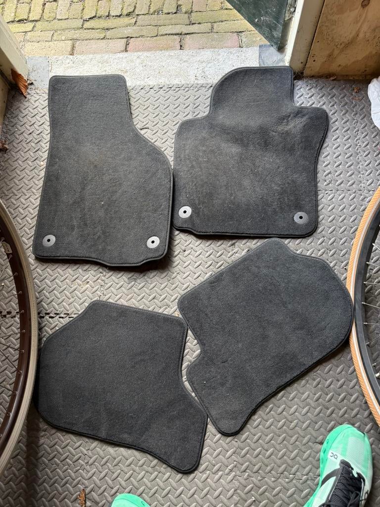 Automatten voor VW Golf 6 (2008-2012), Ophalen of Verzenden, Zo goed als nieuw