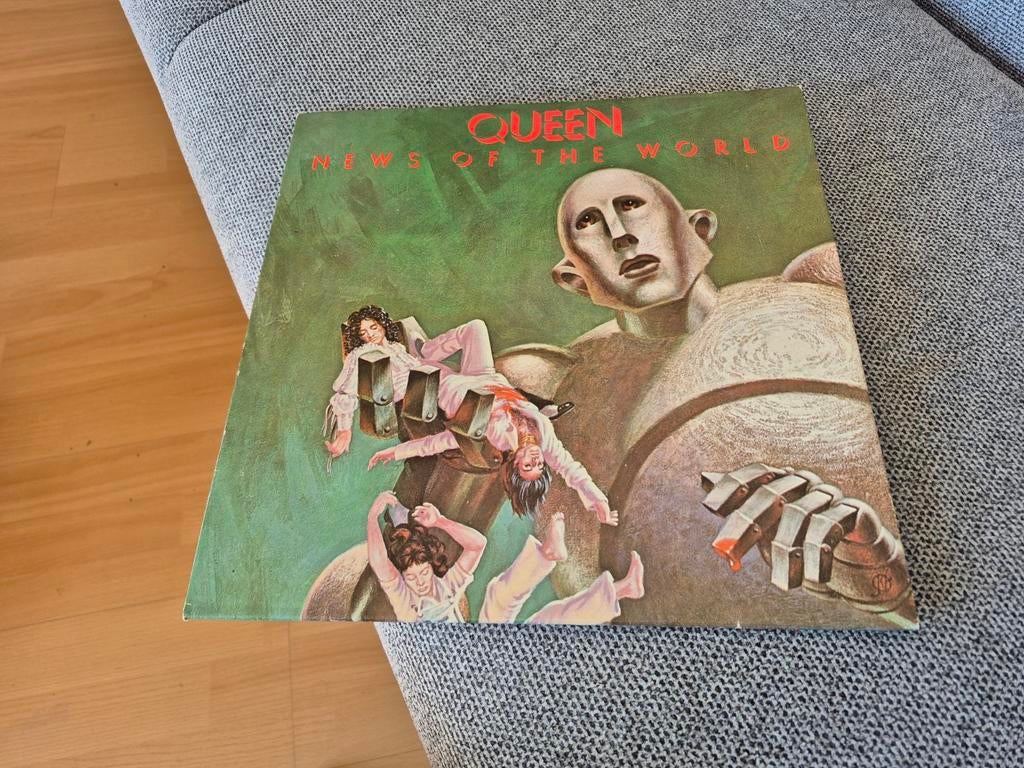 Queen LP News Of The World, Ophalen of Verzenden, Zo goed als nieuw, 12 inch, Poprock