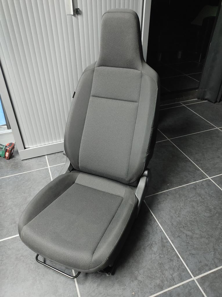 Nieuwe autostoel uit de stal van vw audi skoda seat met airb, Auto-onderdelen, Interieur en Bekleding, Verzenden, Nieuw, Audi
