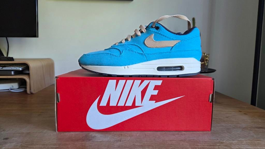 Nike Air Max 1 Corduroy Baltic Blue - Maat 44, Blauw, Nike, Ophalen of Verzenden, Zo goed als nieuw