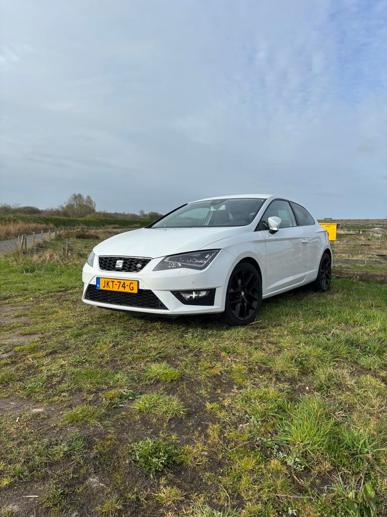 Seat Leon 1.4 TSI 140PK 2013 Wit, Auto's, Seat, Particulier, Leon, ABS, Airbags, Airconditioning, Alarm, Bluetooth, Bochtverlichting