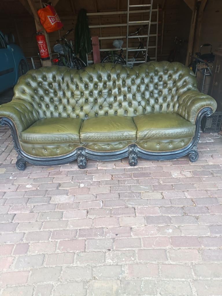 Mooie chesterfield bank, Ophalen, 75 tot 100 cm, Driepersoons, Leer