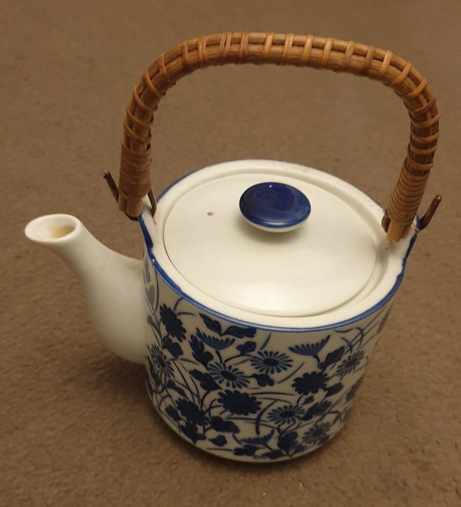 Mooie oude theepot, Ophalen of Verzenden