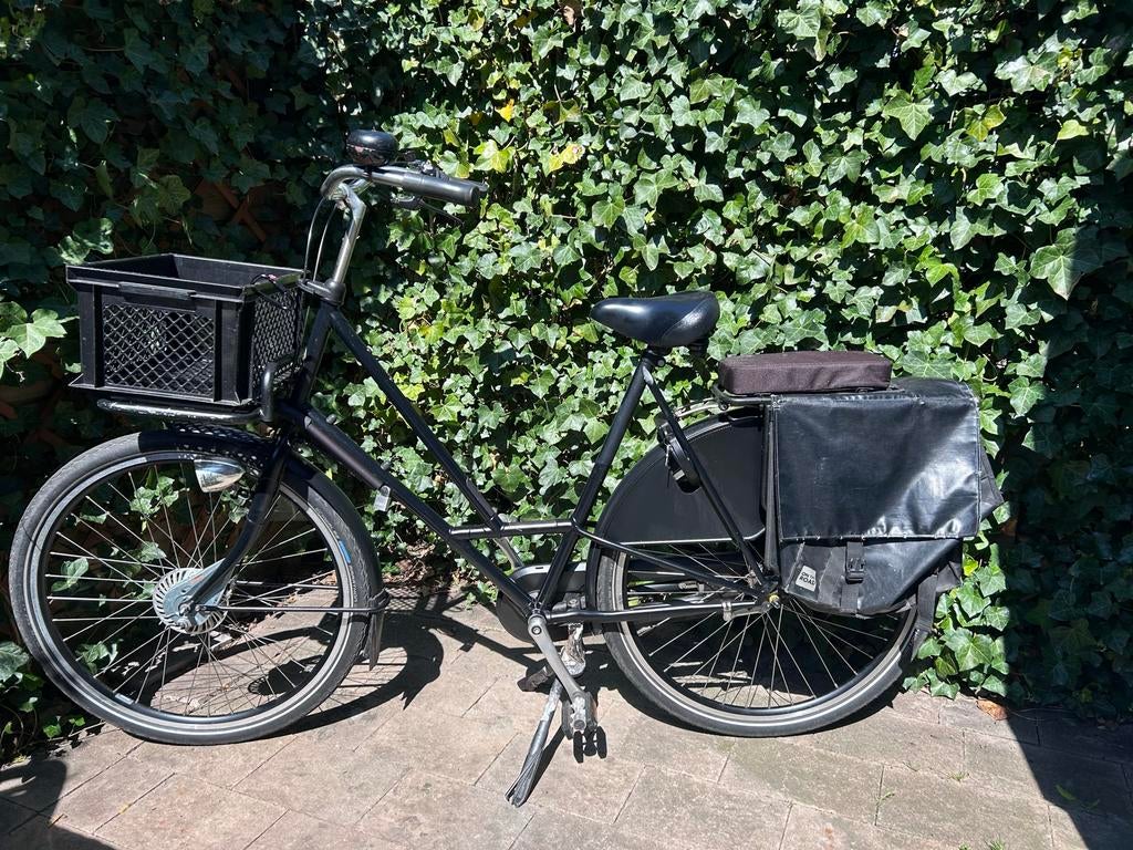 Azor damesfiets cargo framemaat 57 met AXA slot, Ophalen, Zo goed als nieuw, Terugtraprem, Goederen