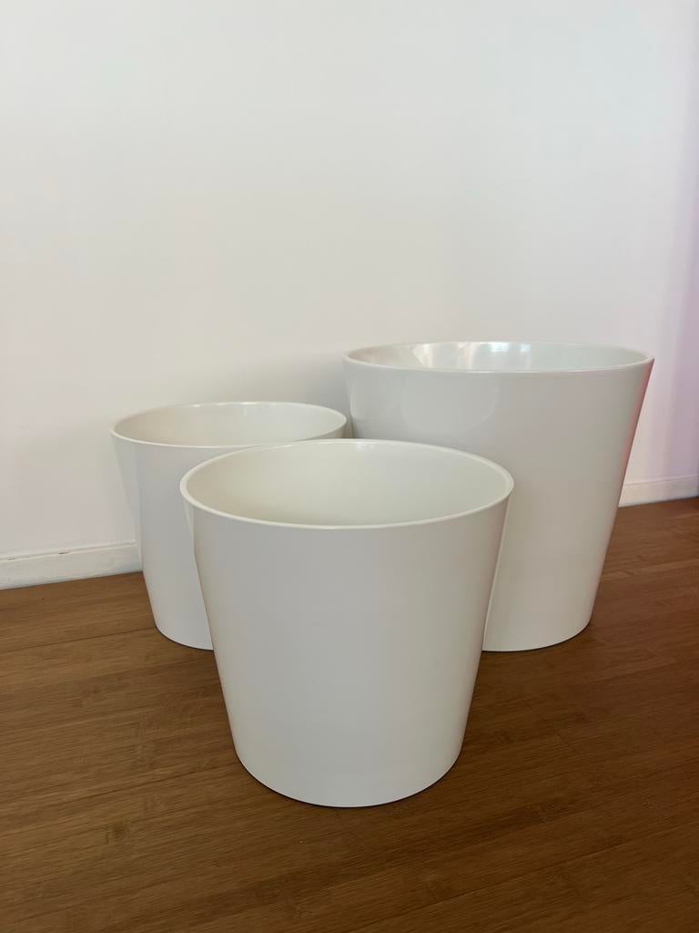 3 witte IKEA SOJABÖNA bloempotten, Tuin en Terras, Bloempotten, Kunststof, Rond, Binnen, Zo goed als nieuw