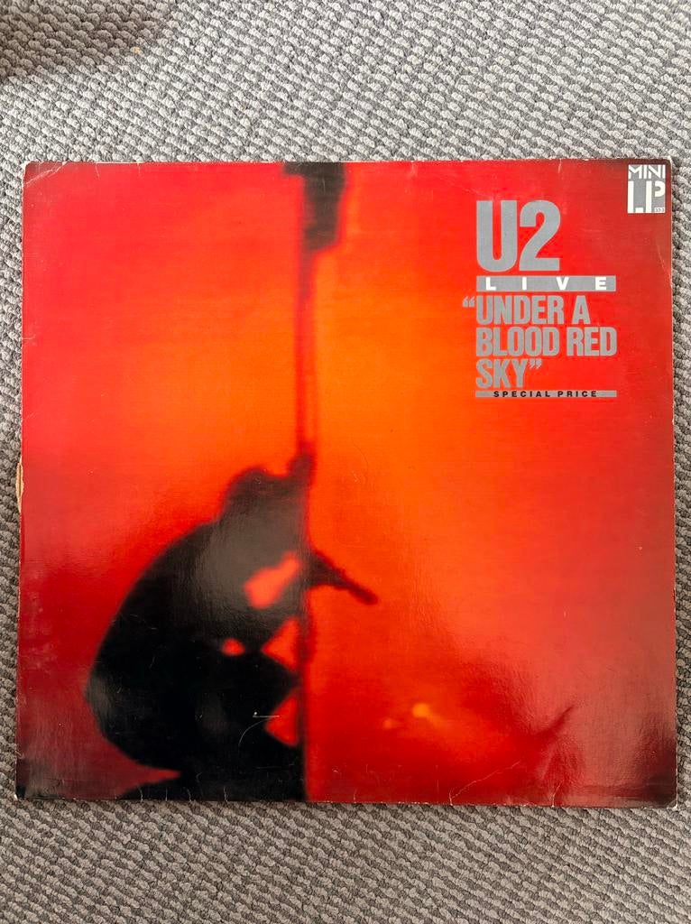 U2 - Under a Blood Red Sky (Live Mini LP), Gebruikt, 1980 - 1989, Ophalen of Verzenden, 12 inch