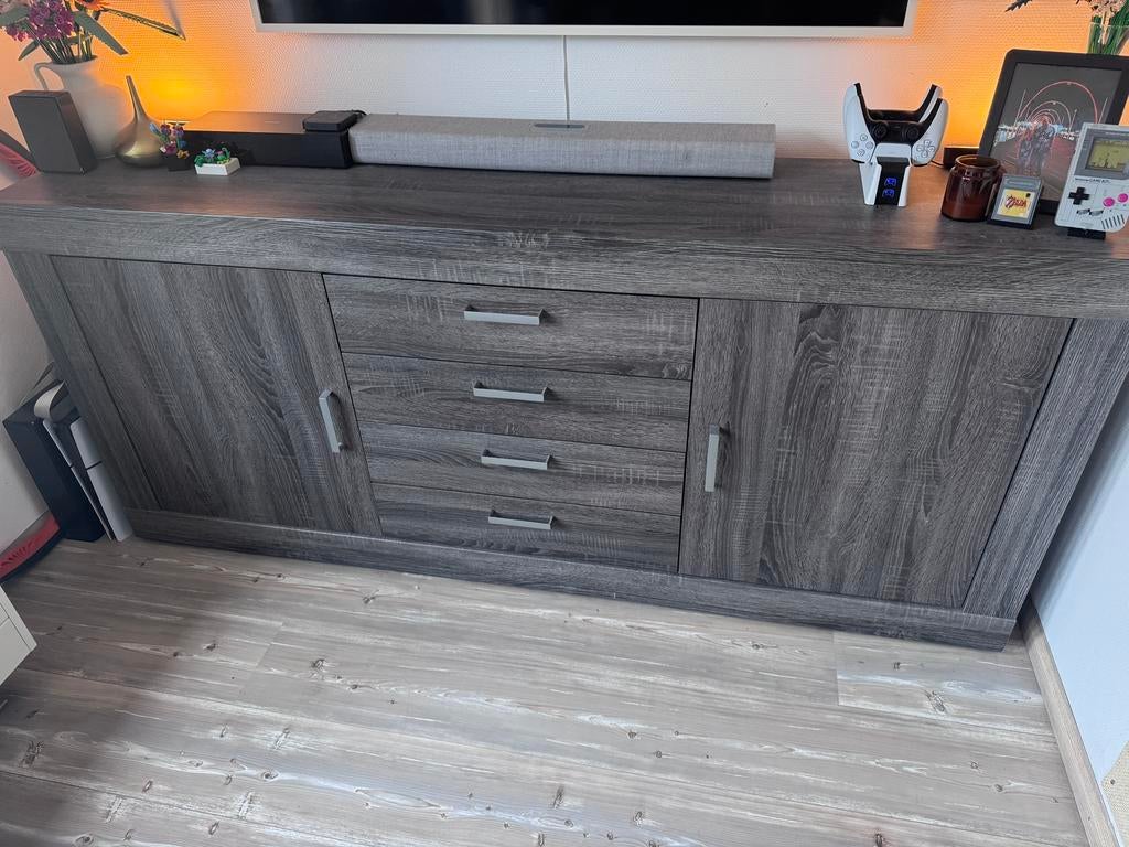 Dressoir en bijpassende vitrinekast. Zeer goede kwaliteit, Ophalen, Zo goed als nieuw, 25 tot 50 cm, 50 tot 100 cm