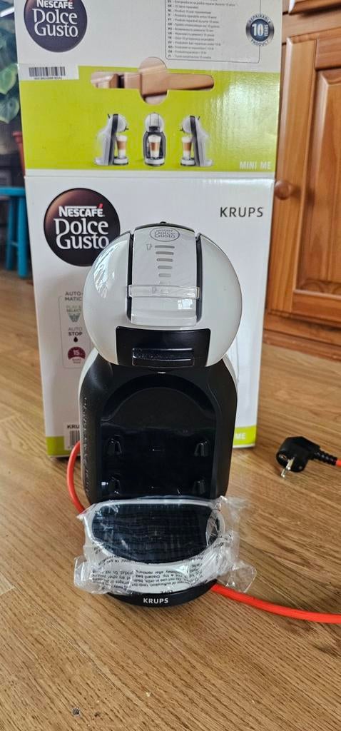 Dolce Gusto Krups Mini Me Koffiezetapparaat nieuw, Witgoed en Apparatuur, Koffiezetapparaten, Ophalen of Verzenden, 1 kopje, Koffiepads en cups