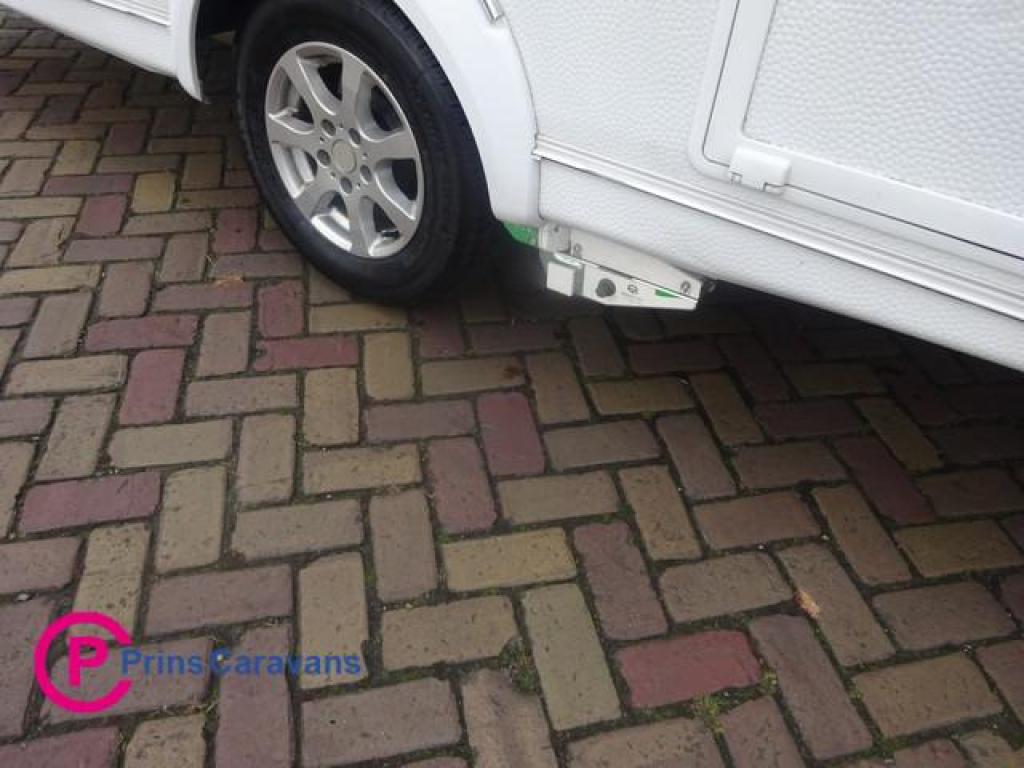 Weinsberg Caraone 390 Met Vast Bed+Treinzit+Mover, Caravans en Kamperen, Overige merken, Bedrijf, 750 - 1000 kg, Schokbreker
