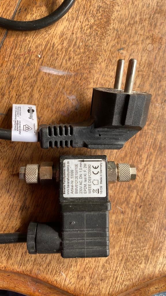 Co2 magneetventiel, Ophalen of Verzenden, Zo goed als nieuw