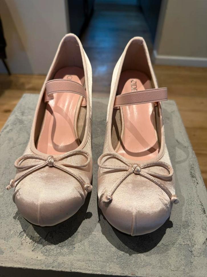 Roze Cider Hakken met Strik - Maat 40, Kleding | Dames, Schoenen, Nieuw, Schoenen met hoge hakken, Roze, Ophalen of Verzenden