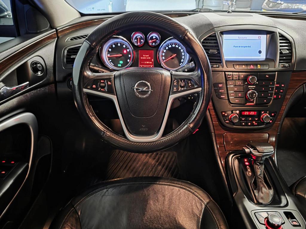 Opel Insignia 2.0 T Executive 4x4 | Automaat | Navi, Auto's, Opel, Automaat, 1670 kg, 4 cilinders, 10 km/l
