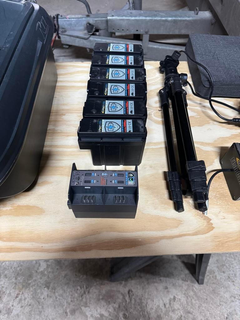 Carplounge RT7 Voerboot met complete accessoires set, Watersport en Boten, Hengelsport | Karpervissen, Ophalen, Zo goed als nieuw