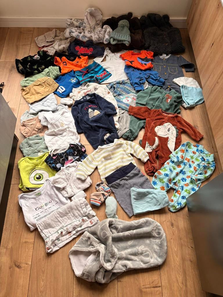 38 stuks babykleding maat 50-56, diverse merken, Kinderen en Baby's, Babykleding | Maat 50, Ophalen of Verzenden, Gebruikt, Jongetje of Meisje
