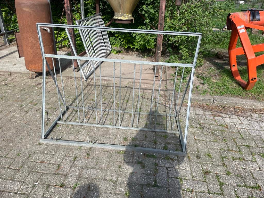 Stevig metalen fietsenrek voor 7 fietsen, Ophalen, Gebruikt