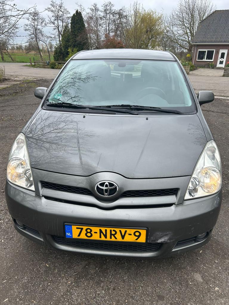 Toyota Corolla 7P Automatic, Auto's, Toyota, Bedrijf, Corolla Verso, ABS, Airbags, Airconditioning, Bluetooth, Boordcomputer, Centrale vergrendeling