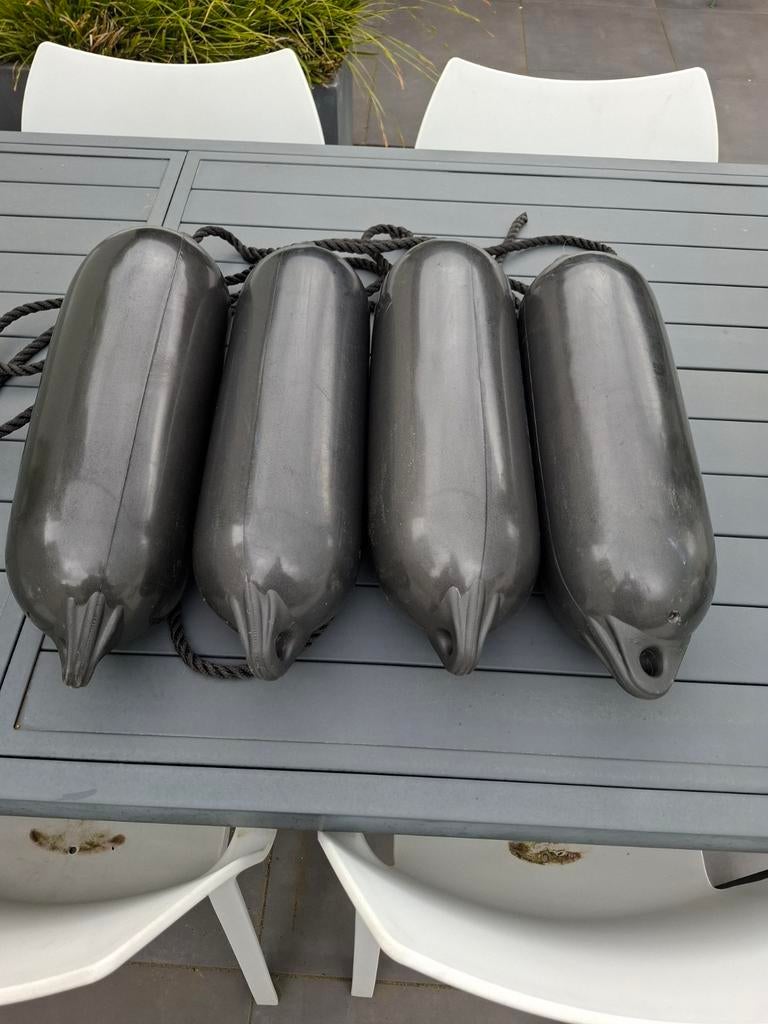 4x Fenders met touw - Grijs, Watersport en Boten, Accessoires en Onderhoud, Ophalen, Gebruikt, Overige typen