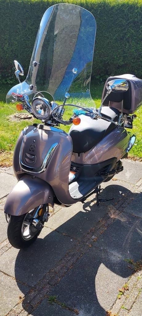 AGM Retro Scooter uit 2023 met 5128 km, Ophalen, Zo goed als nieuw, Overige typen, Overige merken