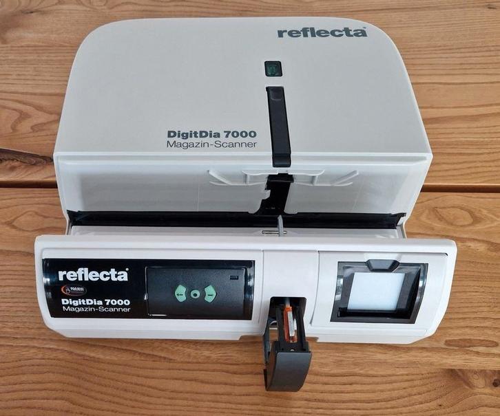 Reflecta DigitDia 7000 dia-scanner, Audio, Tv en Foto, Diaprojectors, Zo goed als nieuw, Ophalen of Verzenden