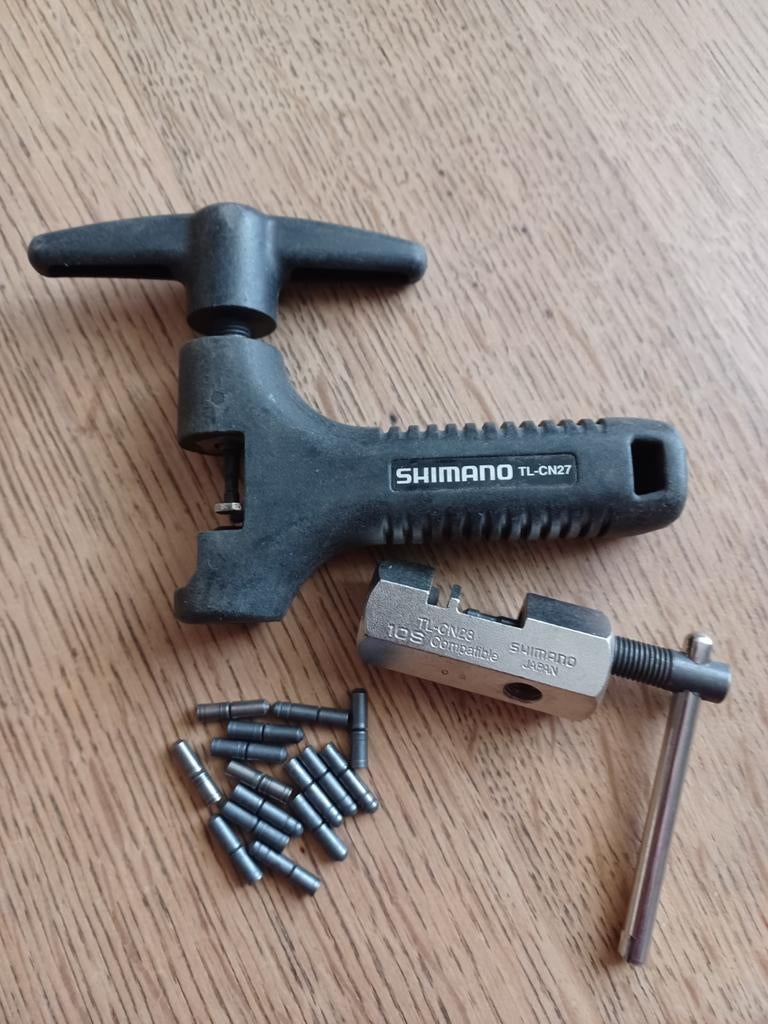 Shimano kettingpons TL-CN27 & TL-CN29 met pinnen, Ophalen of Verzenden, Gebruikt, Kettinggereedschap