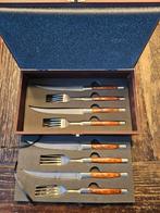 Steak bestekset - 4 messen en 4 vorken - BBQ, Ophalen of Verzenden, Nieuw, Rvs of Chroom, Bestekset