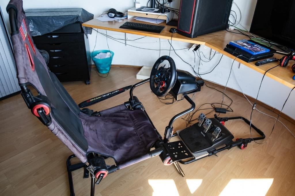 Racestoel+PS4+Samsung TV+Logitech G29 stuur+GT7+ F1 2024, Ophalen, Gebruikt, Playseat of Racestoel, PlayStation 4