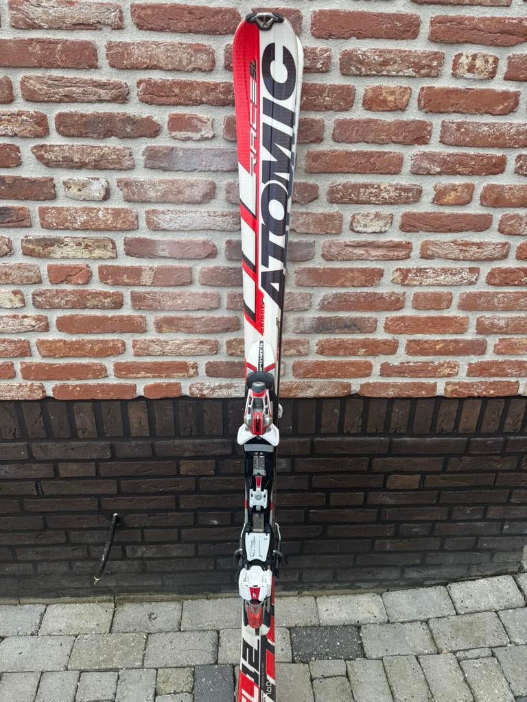 Skies 160, Sport en Fitness, 140 tot 160 cm, Ophalen of Verzenden, Zo goed als nieuw, Atomic