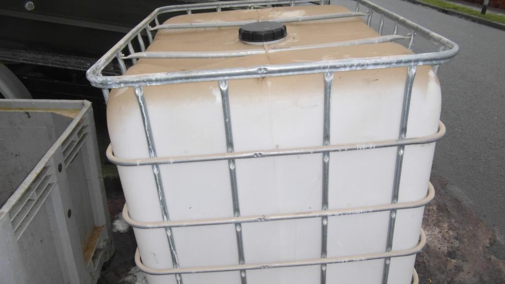 ibc 6oo liter, 150 liter of meer, Ophalen, Zo goed als nieuw, Met kraantje