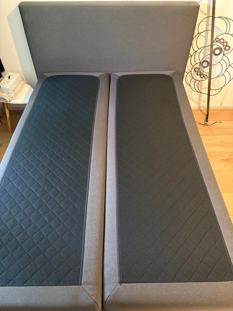 Karlsson Boxspring Bed 140x200 cm - Zo goed als nieuw, Tweepersoons, Ophalen of Verzenden, Zo goed als nieuw, 180 cm