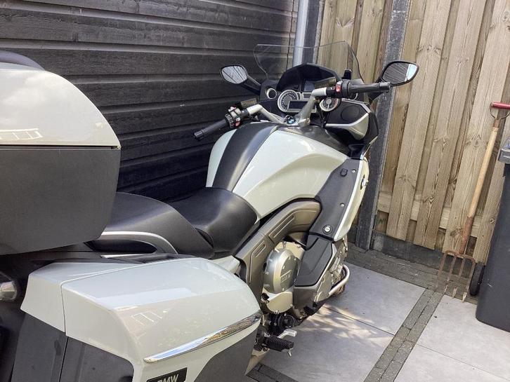 BMW K 1600 GT met Akrapovic uitlaat, Motoren, Motoren | BMW, Particulier, Toermotor, meer dan 35 kW, 4 cilinders, ABS, Cardan-aandrijving