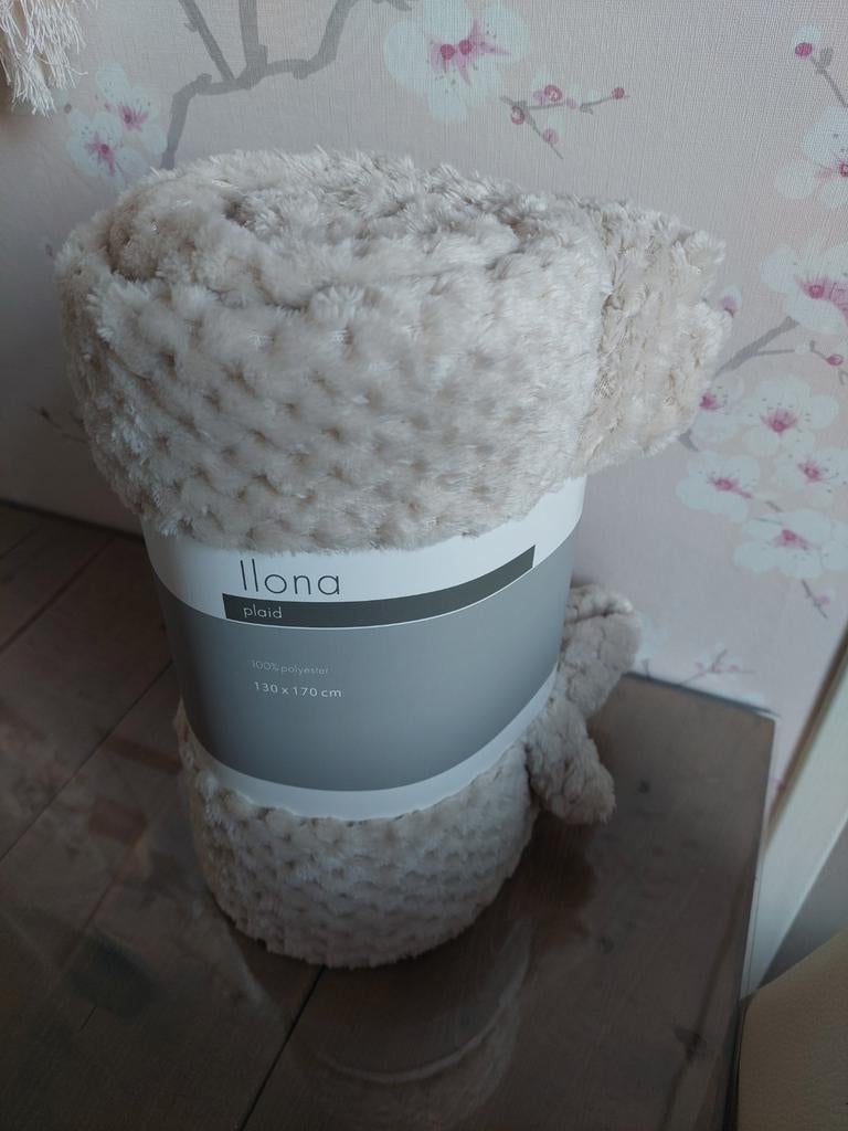 KADOTIP zacht zandkleurig plaid, Ophalen of Verzenden, Nieuw