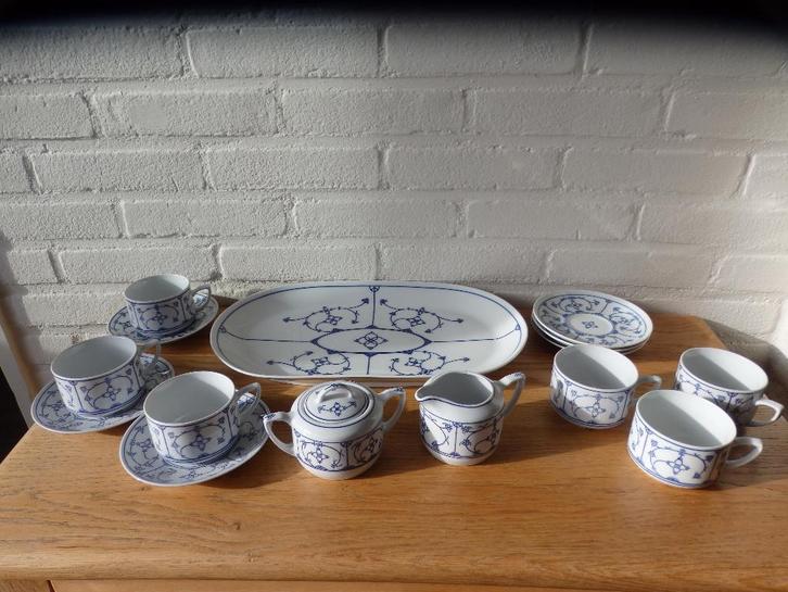 Jäger Eisenberg Original Blau Saks Schaal roomstel kop etc., Huis en Inrichting, Keuken | Servies, Gebruikt, Overige stijlen, Porselein