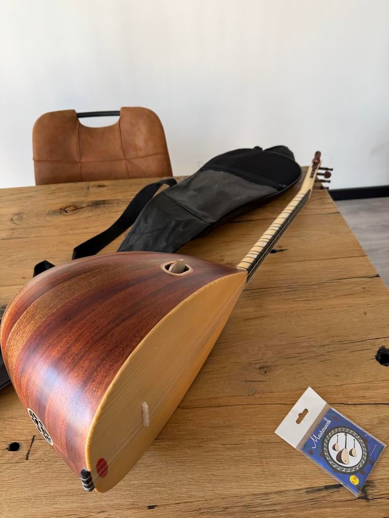 Saz (korte hals) inclusief beschermhoes, Ophalen of Verzenden, Zo goed als nieuw, Luit, Saz of Bouzouki