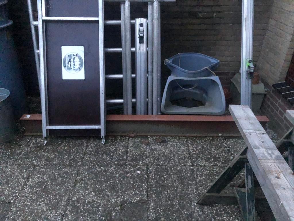 2535mm ip200 staal balk constructie ipe 200, Ophalen of Verzenden, Zo goed als nieuw, 250 mm of meer