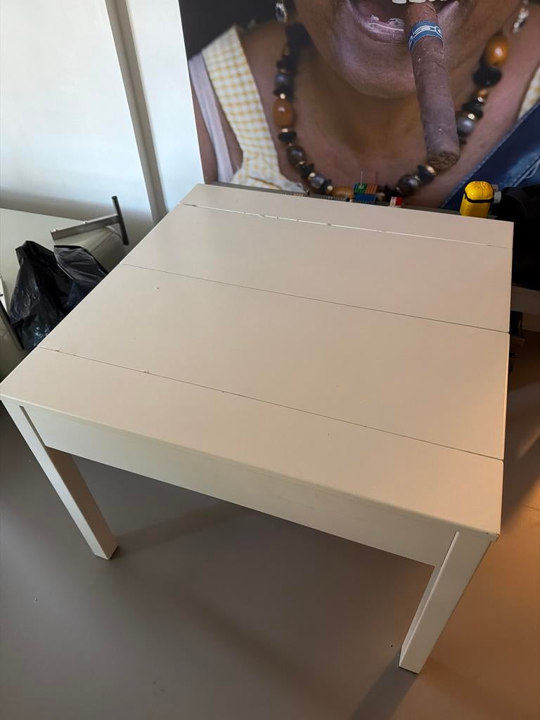 Kinder (knutsel) tafel & stoelen - Gratis af te halen!, Kinderen en Baby's, Kinderkamer | Tafels en Stoelen, Gebruikt, Tafel(s) en Stoel(en)