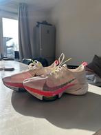 Nike Air Zoom Tempo Next% Flyknit sneakers. Size 43, Ophalen of Verzenden, Gedragen, Wit, Sportschoenen