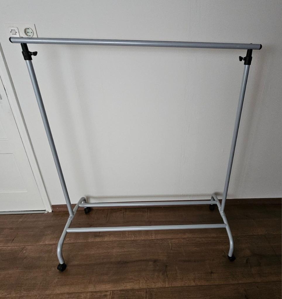 Kledingrekken, Ophalen, Met wielen, Gebruikt