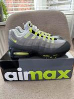 Nike Air Max 95 Neon Big Bubble 2026 maat 46, Ophalen of Verzenden, Zo goed als nieuw, Overige kleuren